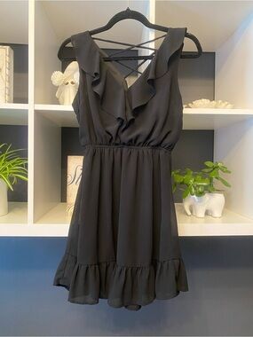 Monteau Los Angelos Sleeveless Black Ruffle V-Neck Mini Dress